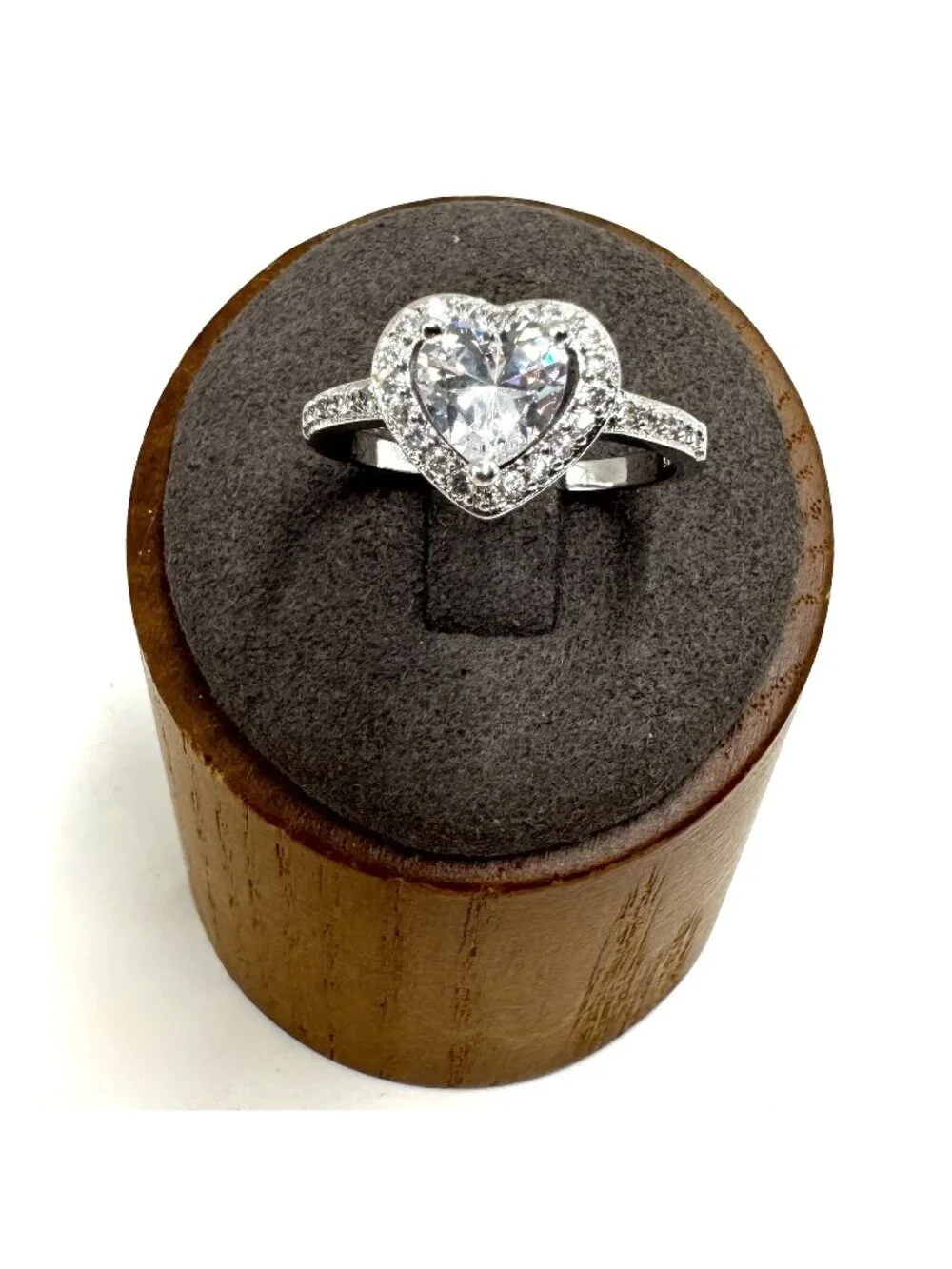 Sterling Silver 925 Heart Shaped Cubic Zirconia Statement Ring Size 8.75